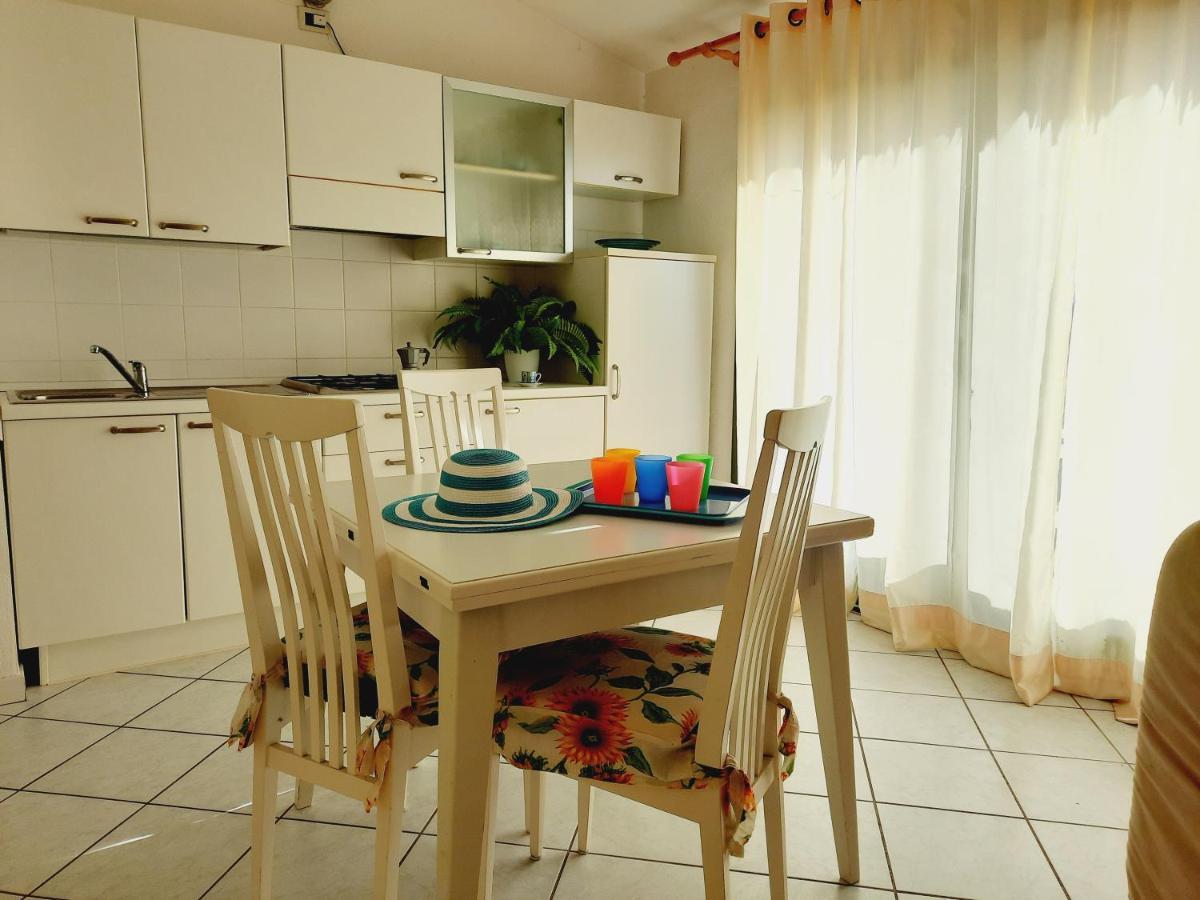 Apartament La Residenza Del Porto Santa Teresa Gallura Pokój zdjęcie